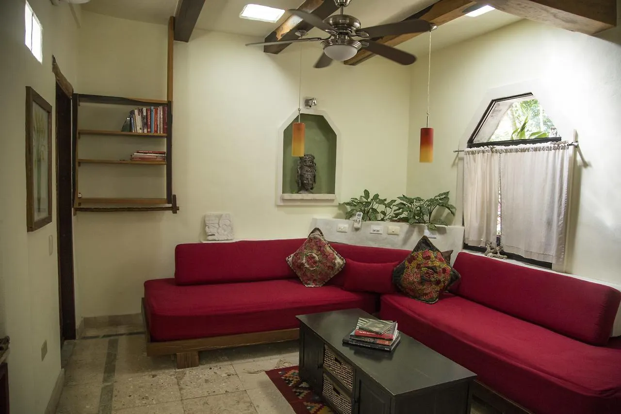 La Selva Mariposa Bed & Breakfast Tulum 0*,